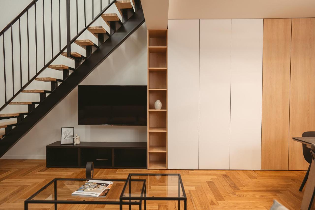 26Bricks Luxury Suites Oradea Exteriör bild