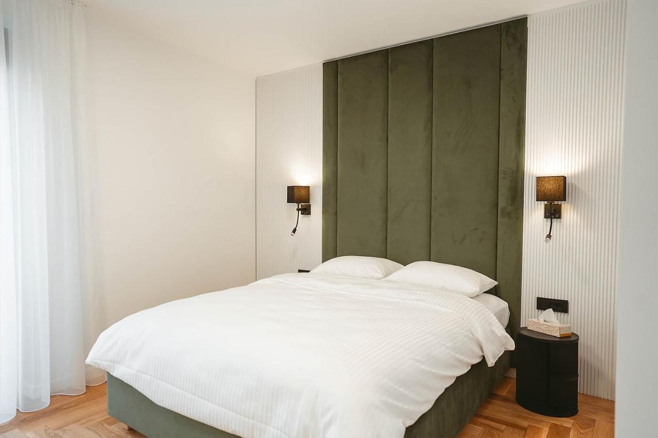 26Bricks Luxury Suites Oradea Exteriör bild