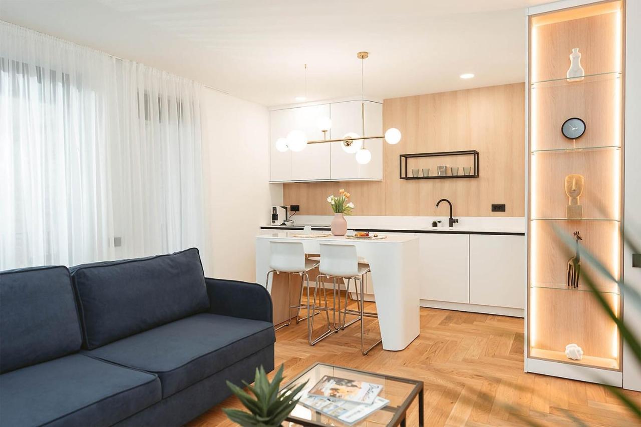 26Bricks Luxury Suites Oradea Exteriör bild