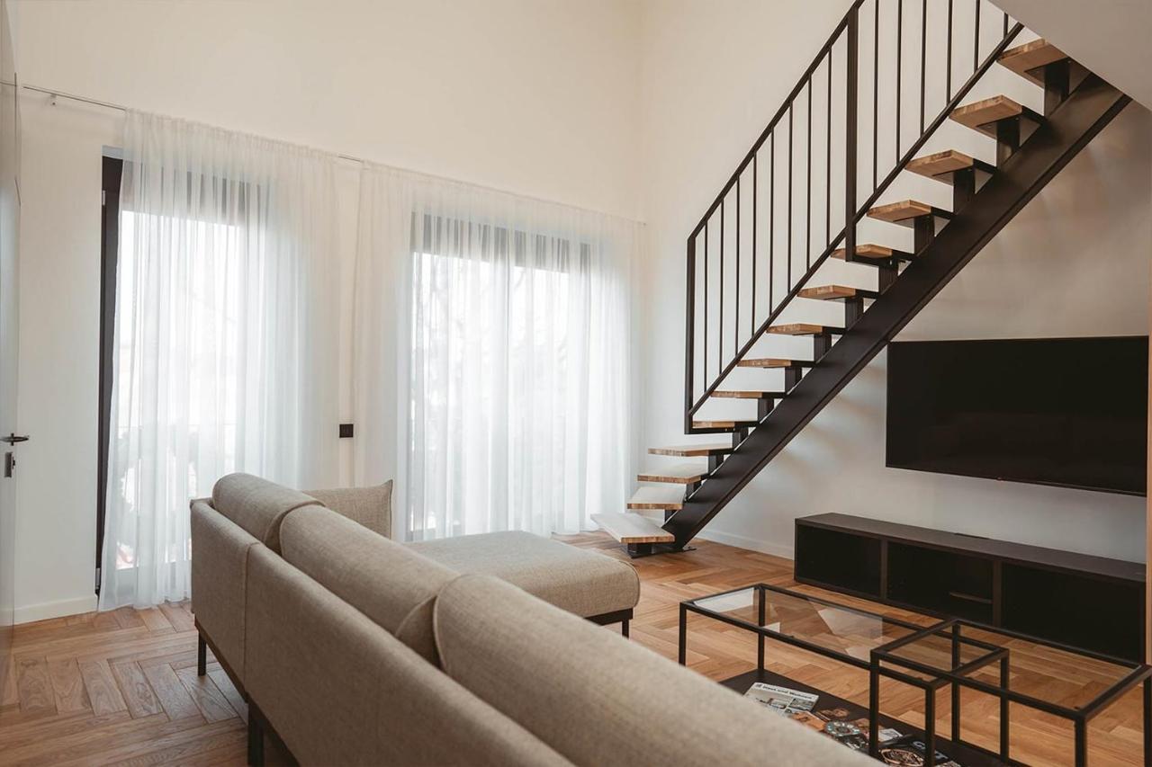 26Bricks Luxury Suites Oradea Exteriör bild