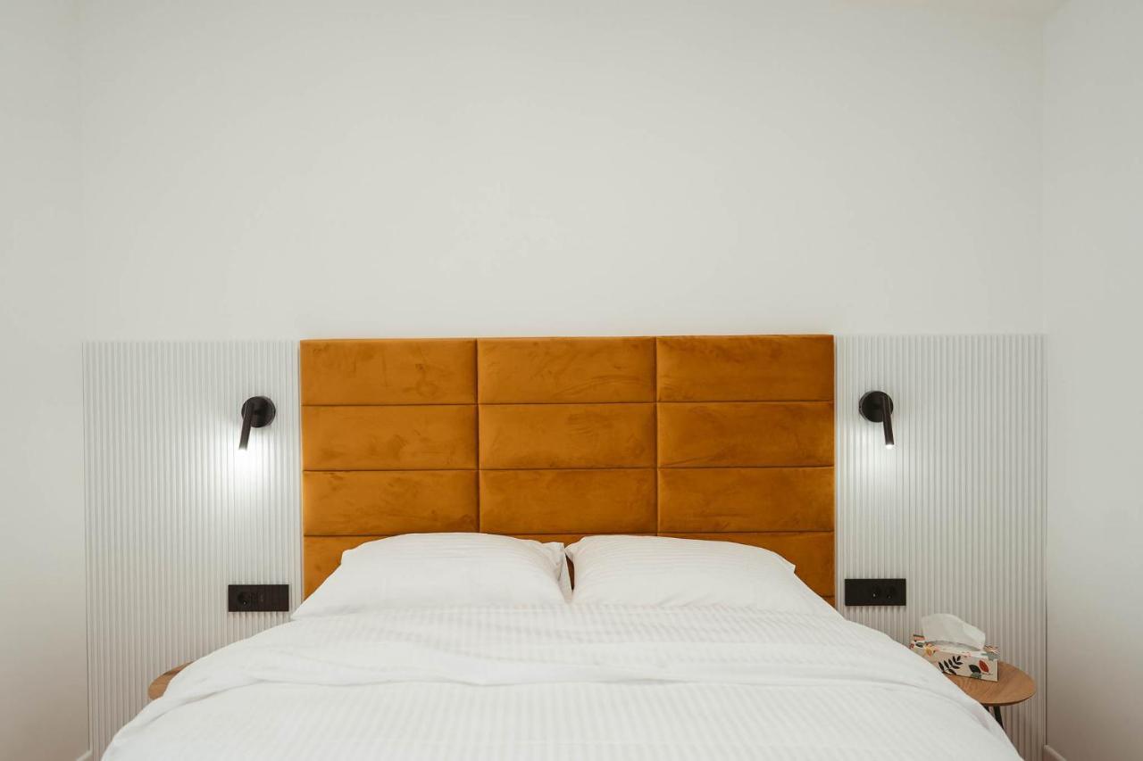 26Bricks Luxury Suites Oradea Exteriör bild